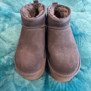 Platform UGGs